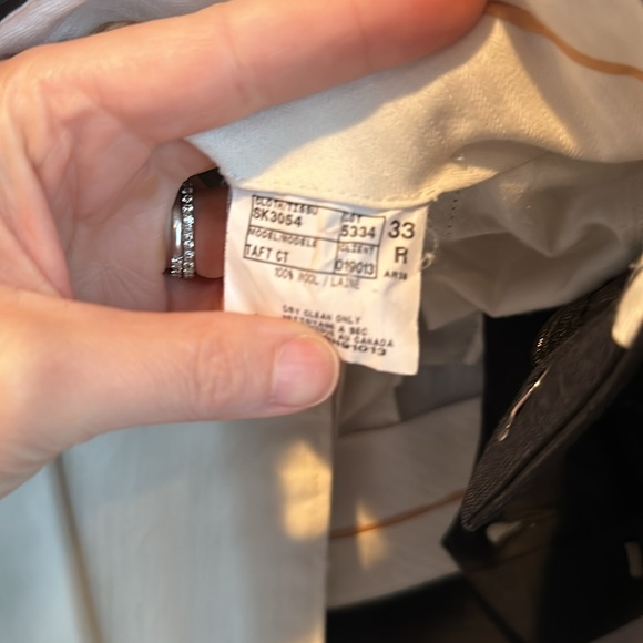 Saks Fifth Avenue Red Label Suit - Picture 4 of 5